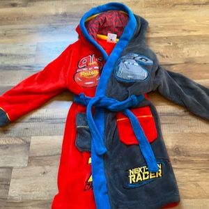 Boys 5/6 Hooded Disney cars robe